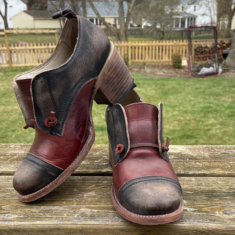 Freebird by Steven Sz 8 Catalina two-Tone Leather Oxfords in Burgundy and Brown